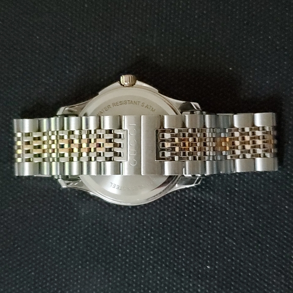 Gucci G-Timeless Two Tone (Silver/Rose Gold) Watch - Unisex - Picture 5 of 10